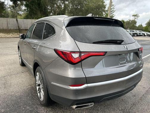 2022 Acura MDX Advance