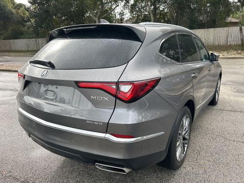 2022 Acura MDX Advance