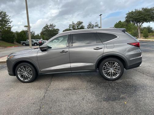 2022 Acura MDX Advance