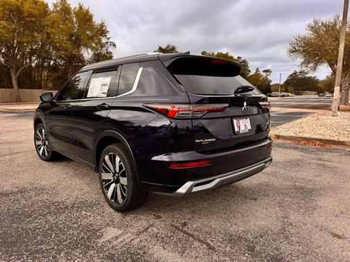 2026 Mitsubishi Outlander SEL