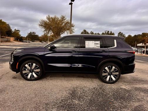 2026 Mitsubishi Outlander SEL