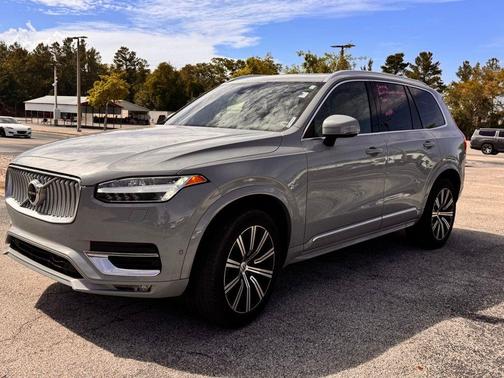 Metallic 2025 Volvo XC90 B6 Plus 7-Seater