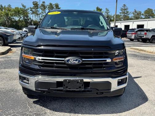 Agate Black Metallic 2025 Ford F-150 XLT