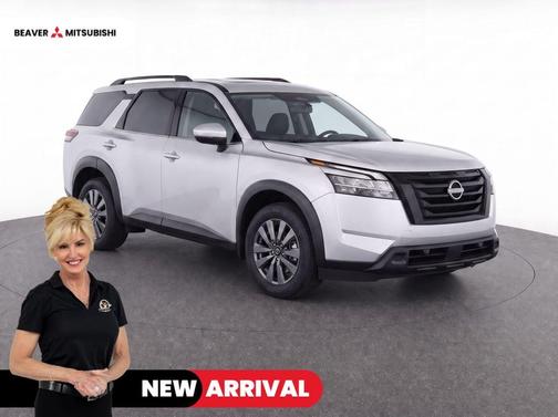 Brilliant Silver Metallic 2024 Nissan Pathfinder SV