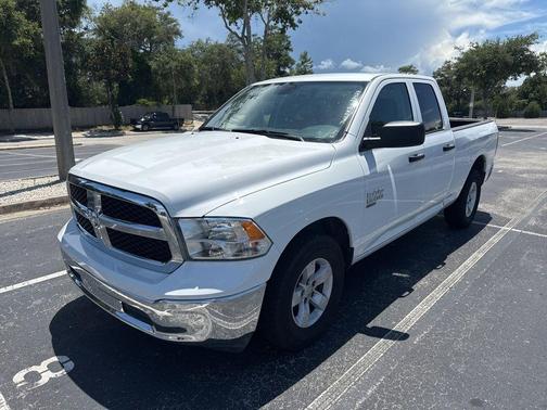 2024 RAM 1500 Classic SLT