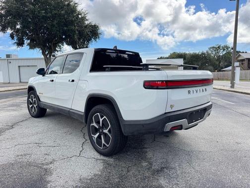 2022 Rivian R1T Adventure Package