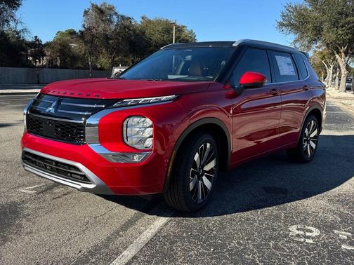 2026 Mitsubishi Outlander SEL