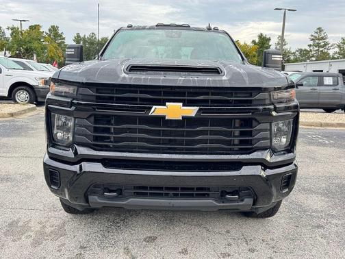 2024 Chevrolet Silverado 2500 Custom