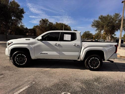 2024 Toyota Tacoma Hybrid TRD