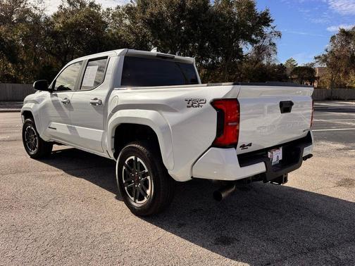 2024 Toyota Tacoma Hybrid TRD