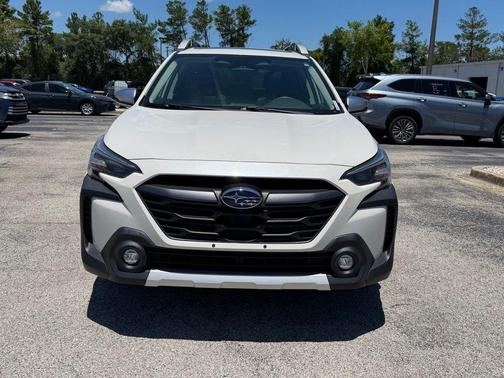 Crystal White Pearl 2023 Subaru Outback Touring XT