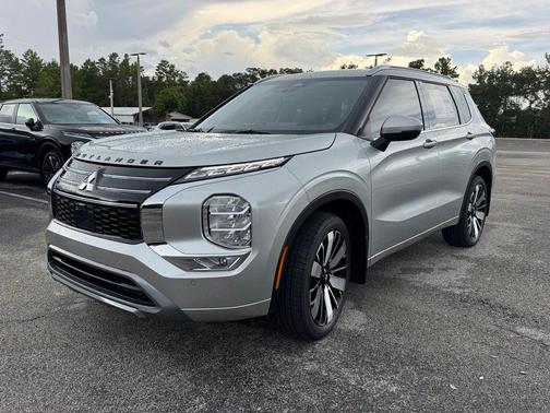 2025 Mitsubishi Outlander SEL