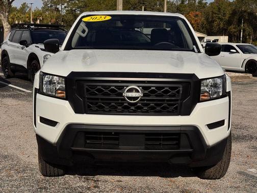 2023 Nissan Frontier S
