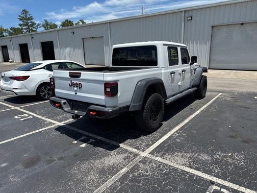 2021 Jeep Gladiator Mojave