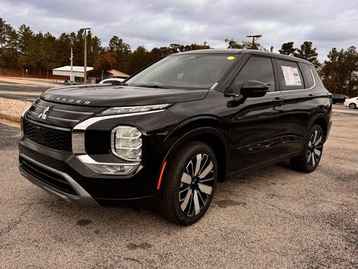 2026 Mitsubishi Outlander SE