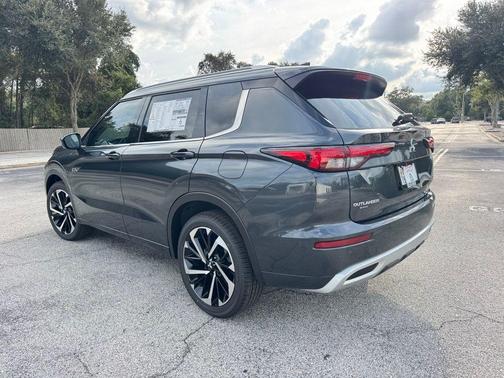 2025 Mitsubishi Outlander PHEV SEL