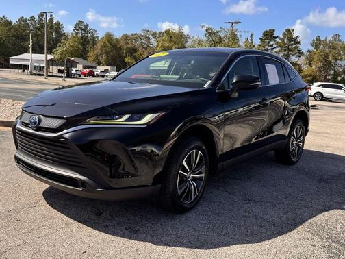 Black 2023 Toyota Venza LE