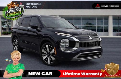 Labrador Black Pearl 2026 Mitsubishi Outlander SE