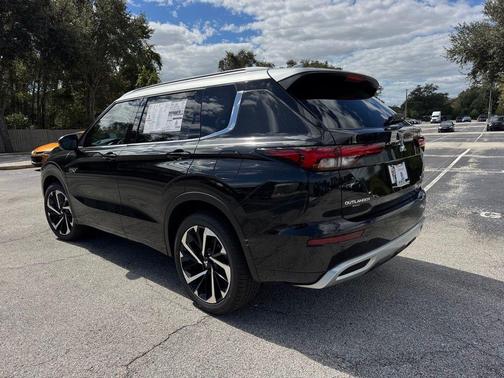 2025 Mitsubishi Outlander PHEV SEL Platinum Edition