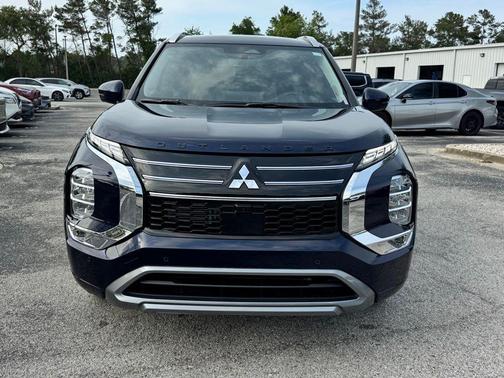 Cosmic Blue Metallic 2026 Mitsubishi Outlander SEL