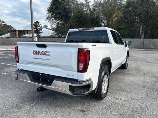 2024 GMC Sierra 1500 SLE