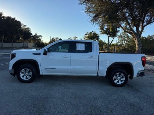 2024 GMC Sierra 1500 SLE