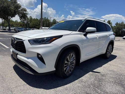 2021 Toyota Highlander Platinum