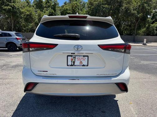 2021 Toyota Highlander Platinum