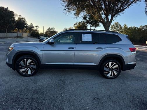 2024 Volkswagen Atlas 2.0T SE