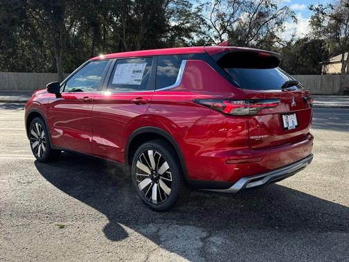 2026 Mitsubishi Outlander SE