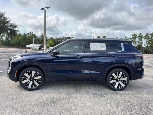 2025 Mitsubishi Outlander SEL