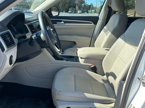 2021 Volkswagen Atlas 2.0T SE w/Technology