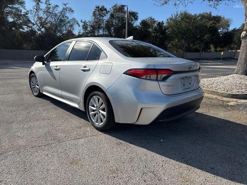 2023 Toyota Corolla Hybrid XLE