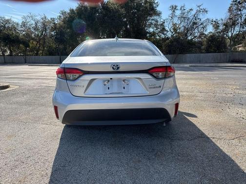 2023 Toyota Corolla Hybrid XLE