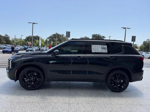 2025 Mitsubishi Outlander PHEV SEL Black Edition