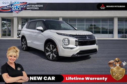 White Diamond / Black 2026 Mitsubishi Outlander SEL