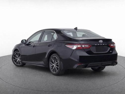 Midnight Black Metallic 2024 Toyota Camry SE