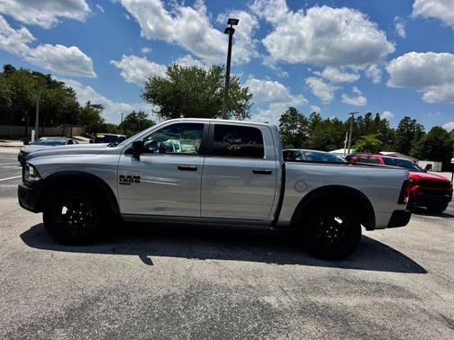 Billet Silver Metallic Clearcoat 2024 RAM 1500 Classic SLT