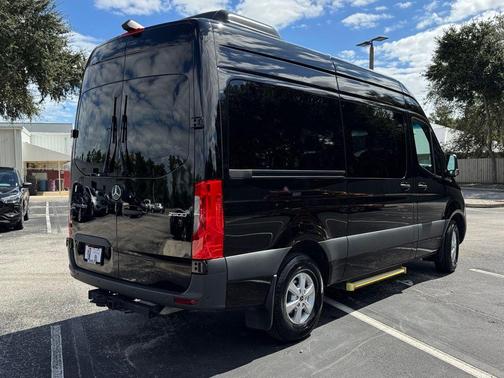 2024 Mercedes-Benz Sprinter 2500 144 WB Standard Roof Passenger