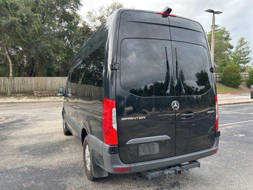 2024 Mercedes-Benz Sprinter 2500 144 WB Standard Roof Passenger