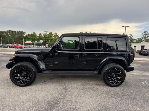 2021 Jeep Wrangler Unlimited Sahara Altitude