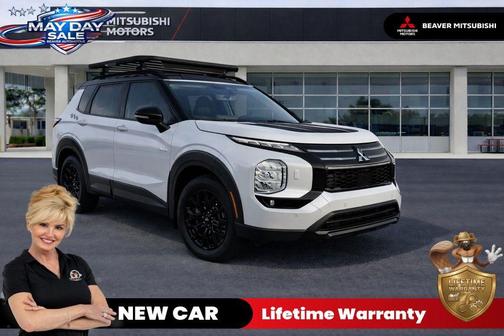 White Diamond / Black 2026 Mitsubishi Outlander Trail Edition
