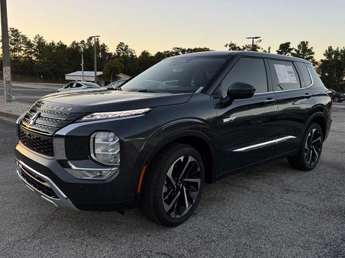 2025 Mitsubishi Outlander PHEV SE