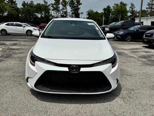 White 2022 Toyota Corolla LE
