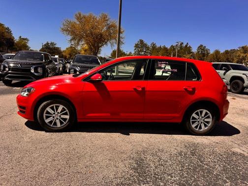 2016 Volkswagen Golf TSI S 4-Door