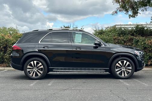 2025 Mercedes-Benz GLE 450e 4MATIC