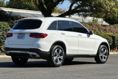2021 Mercedes-Benz GLC 300