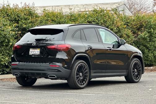 2025 Mercedes-Benz GLA 250 Base