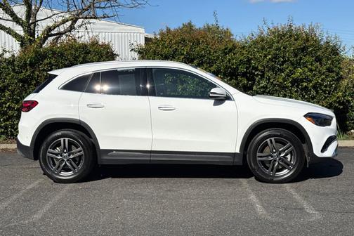 2026 Mercedes-Benz GLA 250 