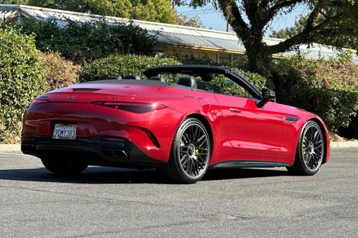 2022 Mercedes-Benz AMG SL 63